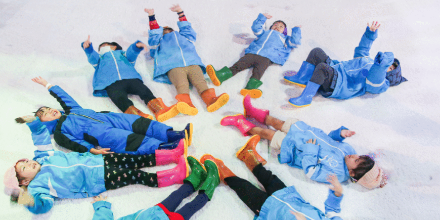 Chơi gì tại khu trượt tuyết SnowTown